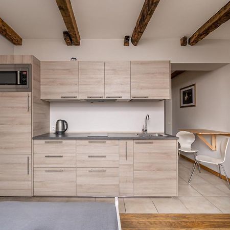 Trendy Top-Floor Stay In Heart Of Riga, Near Bars & Culture 외부 사진