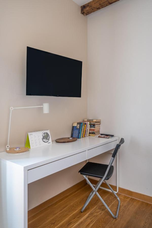 Trendy Top-Floor Stay In Heart Of Riga, Near Bars & Culture 외부 사진