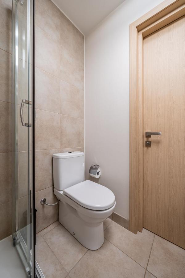 Trendy Top-Floor Stay In Heart Of Riga, Near Bars & Culture 외부 사진