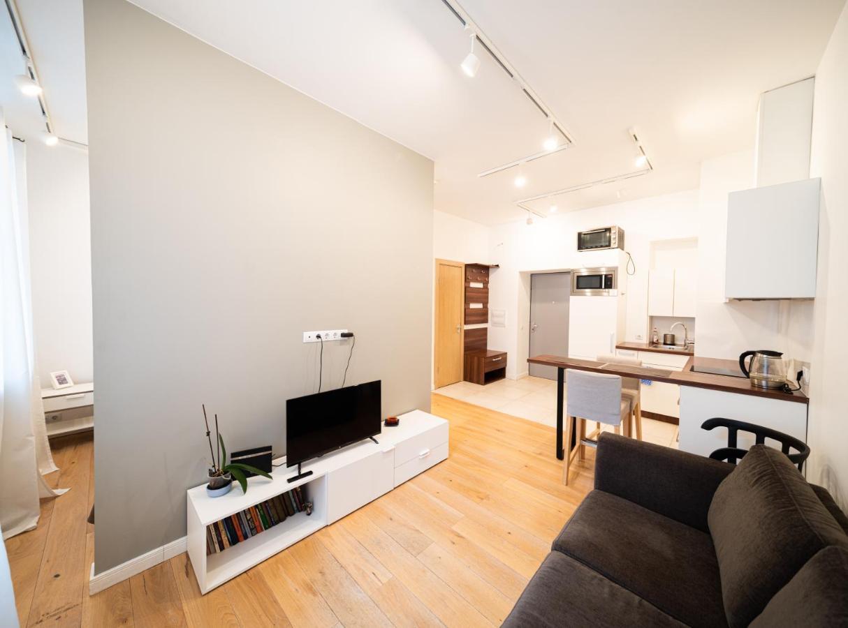 Trendy Top-Floor Stay In Heart Of Riga, Near Bars & Culture 외부 사진